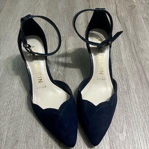 Anne Klein blue heel.